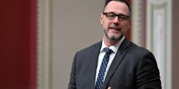 *വാക്ക് തെറ്റിച്ച് ക്യുബെക്ക് സർക്കാർ: PEQ റദ്ദാക്കിയതോടെ ആയിരക്കണക്കിന് കുടിയേറ്റക്കാർ ആശങ്കയിൽ, തെരുവിൽ പ്രതിഷേധം*