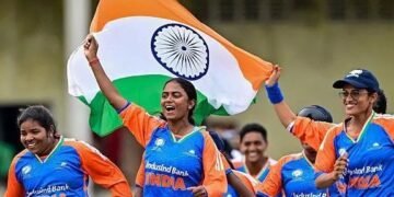 കണ്ണിനു പകരം കാത് ; ഇന്ത്യൻ വനിതാ ടീം ലോകകപ്പ് സെമിയിലേക്ക്! 7 കണ്ണിനു പകരം കാത് ; ഇന്ത്യൻ വനിതാ ടീം ലോകകപ്പ് സെമിയിലേക്ക്!