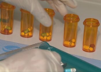 മാനിറ്റോബയിൽ അപൂർവ്വ രോഗത്തിനുള്ള വിലയേറിയ മരുന്നിന്റെ കവറേജ് നിർത്തുന്നു; സർക്കാർ നടപടിയിൽ രൂക്ഷവിമർശനം