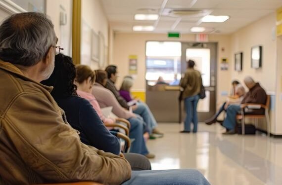 നീണ്ട കാത്തിരിപ്പ്: ഡോക്ടറെ കാണാതെ മടങ്ങിയത് അഞ്ചുലക്ഷം പേർ യഥാർത്ഥ സംഖ്യ ഇതിലും ഉയർന്നേക്കാമെന്ന് റിപ്പോർട്ട്