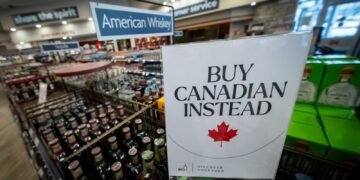 അമേരിക്കൻ മദ്യത്തിന് വിലക്ക് തുടരും; താരിഫുകൾക്കെതിരെ ട്രംപിന് മറുപടിയുമായി മാനിറ്റോബ 6 അമേരിക്കൻ മദ്യത്തിന് വിലക്ക് തുടരും; താരിഫുകൾക്കെതിരെ ട്രംപിന് മറുപടിയുമായി മാനിറ്റോബ