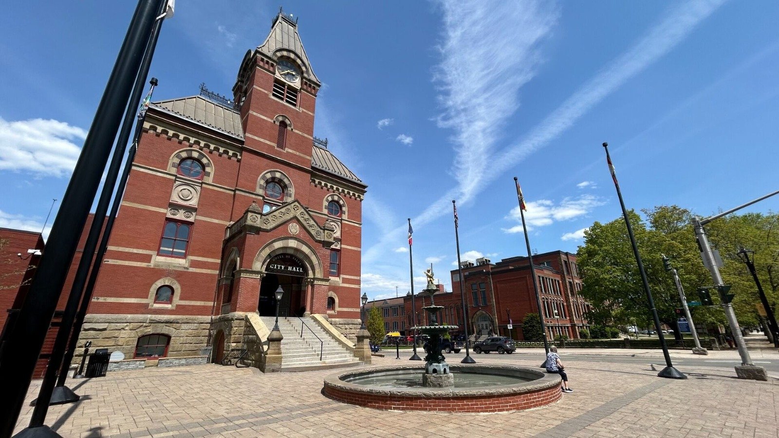 90% നഗരവാസികൾക്ക് നികുതി വർദ്ധനയില്ല; ഫ്രെഡറിക്ടൺ 2026 ബജറ്റിന് അംഗീകാരം: