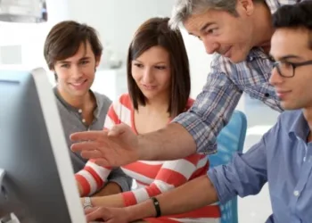 മാനിറ്റോബയുടെ എന്റർപ്രണർ പാത്ത്വേ: സംരംഭക കുടിയേറ്റത്തിലെ പുതിയ വഴികൾ; മത്സരം കുറഞ്ഞ വഴി തേടി ബിസിനസ് നിക്ഷേപകർ 1 Manitoba's Entrepreneur Pathway