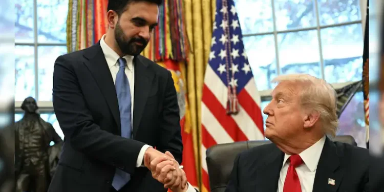 ചിരിച്ചു, കൈകൊടുത്തു, എന്നിട്ടും ഫാസിസ്റ്റ് വിളി!; സൗഹൃദ കൂടിക്കാഴ്ചയിലും നിലപാടിൽനിന്ന് പിന്നോട്ടില്ലാതെ ന്യൂയോർക്ക് മേയർ 1 "Everything that I've said in the past, I continue to believe," Mamdani said.