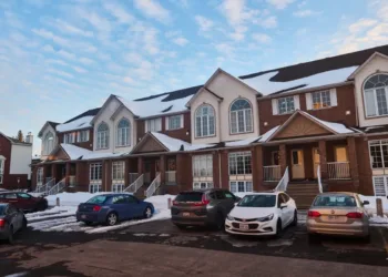 Condos in the South End of Ottawa.Photographer