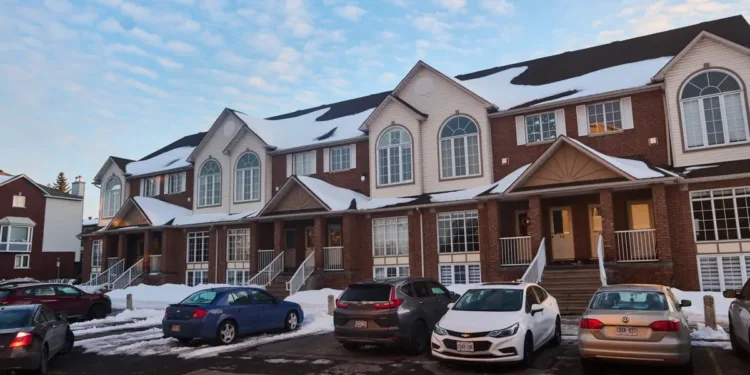 Condos in the South End of Ottawa.Photographer