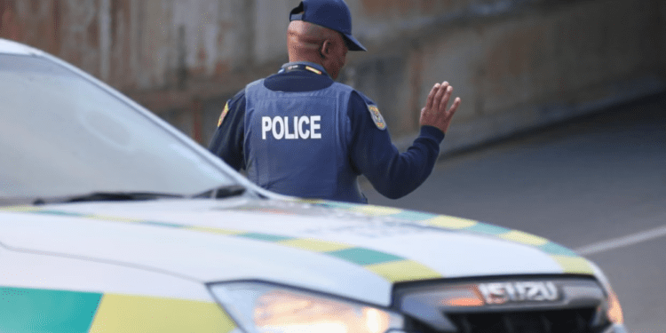 ദക്ഷിണാഫ്രിക്കയിൽ മദ്യശാലയ്ക്ക് സമീപം വെടിവെപ്പ്: 10 മരണം, നിരവധി പേര്‍ക്ക് പരിക്ക്