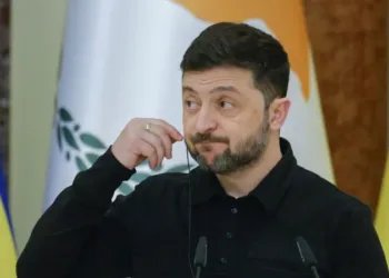 , Volodymyr Zelensky, has said he had a "very constructive" phone call with Donald Tru