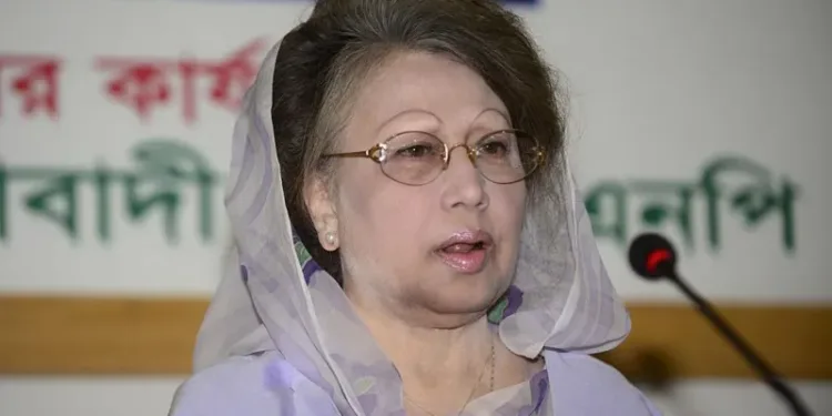 Khaleda Zia: 'Shy housewife' who led Bangladesh in the 1990s and 2000s