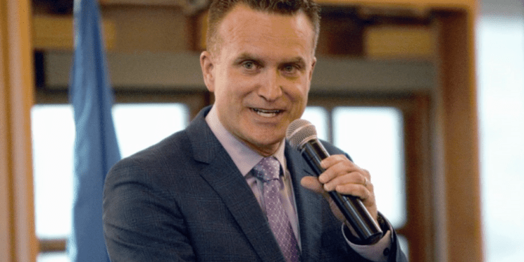 ആൽബർട്ട പാർട്ടിയുടെ നേതൃത്വം ഏറ്റെടുത്ത് സ്വതന്ത്ര എം.എൽ.എ പീറ്റർ ഗത്രി 1 ആൽബർട്ട പാർട്ടിയുടെ നേതൃത്വം ഏറ്റെടുത്ത് സ്വതന്ത്ര എം.എൽ.എ പീറ്റർ ഗത്രി