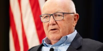 കാനഡയുടെ രാഷ്ട്രീയത്തിൽ ട്രംപ് ഭരണകൂടം ഇടപെടില്ല: യുഎസ് അംബാസഡർ 3 കാനഡയുടെ രാഷ്ട്രീയത്തിൽ ട്രംപ് ഭരണകൂടം ഇടപെടില്ല: യുഎസ് അംബാസഡർ