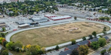 ന്യൂ ബ്രൺസ്വിക്ക് എക്സിബിഷൻ ചർച്ചകൾ വഴിമുട്ടി; പാട്ടഭൂമി ഏറ്റെടുക്കാൻ കൗൺസിൽ തീരുമാനം, റിപ്പോർട്ടുകൾ ഇങ്ങനെ 2 ന്യൂ ബ്രൺസ്വിക്ക് എക്സിബിഷൻ ചർച്ചകൾ വഴിമുട്ടി; പാട്ടഭൂമി ഏറ്റെടുക്കാൻ കൗൺസിൽ തീരുമാനം, റിപ്പോർട്ടുകൾ ഇങ്ങനെ