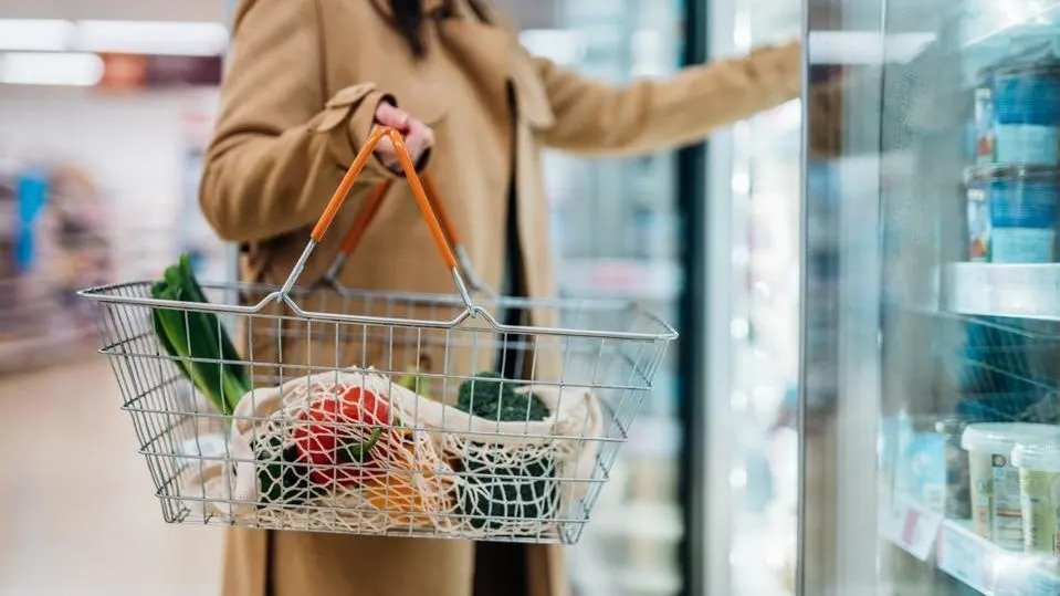 കാനഡയിലെ പണപ്പെരുപ്പ നിരക്കിൽ മാറ്റമില്ല; ഭക്ഷ്യസാധനങ്ങൾക്ക് പൊള്ളുന്ന വില