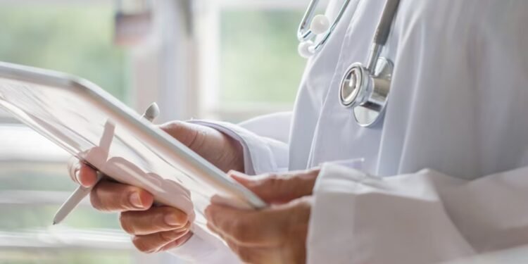 മാനിറ്റോബയിലെ ആരോഗ്യരംഗം: പുരോഗതിയും വെല്ലുവിളികളും രേഖപ്പെടുത്തിയ പുതിയ റിപ്പോർട്ടുകൾ പുറത്ത്