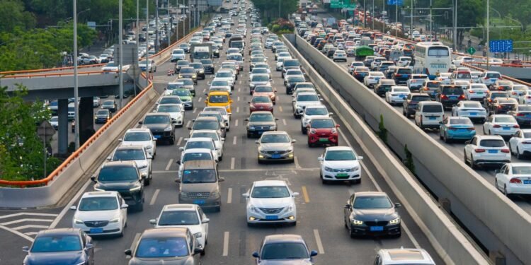 പുതുവർഷത്തിൽ യാത്രക്കാരെ കാത്ത് ഹൈവേകളിൽ പുത്തൻ നിയമങ്ങൾ; രാജ്യത്തെ ഗതാഗതരംഗം മാറുന്നു, അറിയേണ്ടതെല്ലാം