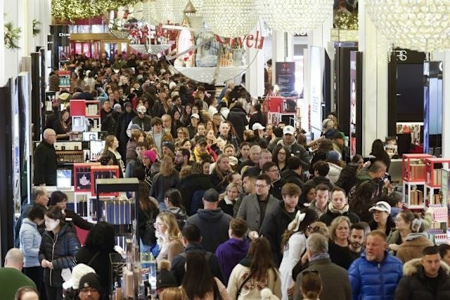 കാനഡയിൽ ക്രിസ്മസ് ഷോപ്പിംഗ് പൊടിപൊടിക്കുന്നു; വിപണികളിൽ വൻ തിരക്കെന്ന് വിസ കാനഡ റിപ്പോർട്ട്