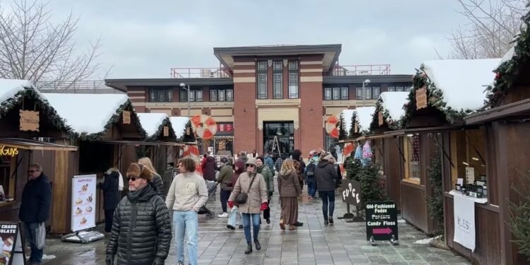 ഒട്ടാവയിൽ ക്രിസ്മസിന് ശേഷവും അവധിക്കാല ആഘോഷങ്ങൾ സജീവം 1 ഒട്ടാവയിൽ ക്രിസ്മസിന് ശേഷവും അവധിക്കാല ആഘോഷങ്ങൾ സജീവം