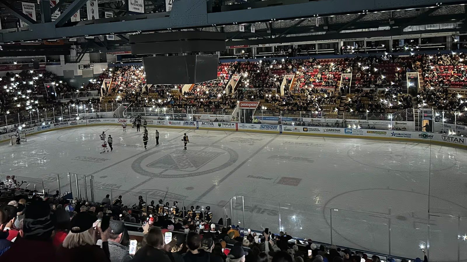 വാട്ടർലൂ റീജിയണിൽ വ്യാപക വൈദ്യുതി തടസ്സം: ആയിരക്കണക്കിന് ഉപഭോക്താക്കൾ ഇരുട്ടിൽ