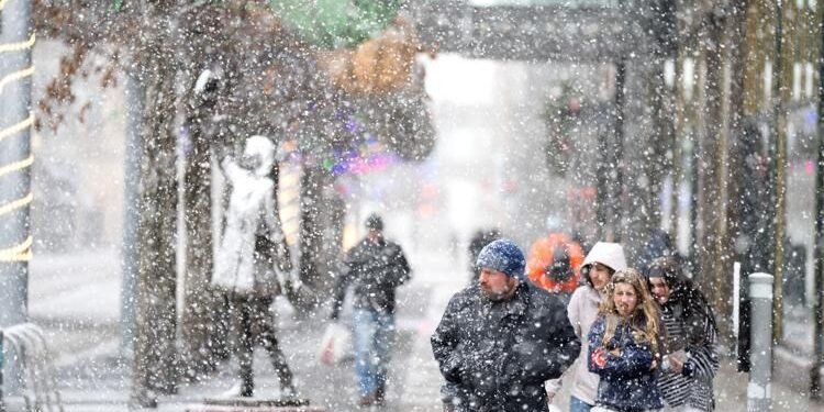 കാനഡയിൽ ശൈത്യതരംഗം ശക്തിപ്രാപിക്കുന്നു ; കനത്ത മഞ്ഞുവീഴ്ചയ്ക്കും മഴയ്ക്കും സാധ്യതയെന്ന് മുന്നറിയിപ്പ്