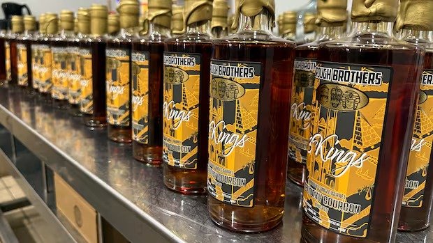 അമേരിക്കൻ ഉൽപ്പന്നങ്ങൾ വേണ്ട, മദ്യത്തിനും ബഹിഷ്കരണം; കനേഡിയൻ വിസ്കിക്ക് ആവശ്യക്കാരേറുന്നു