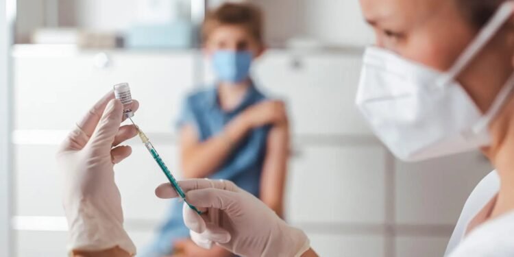 കോവിഡ് വാക്സിനും കുട്ടികളുടെ മരണവും: 10 മരണങ്ങളിൽ പരസ്പരം ബന്ധമുണ്ടാകാമെന്ന് യു.എസ്. FDA മെമ്മോ 1 കോവിഡ് വാക്സിനും കുട്ടികളുടെ മരണവും: 10 മരണങ്ങളിൽ പരസ്പരം ബന്ധമുണ്ടാകാമെന്ന് യു.എസ്. FDA മെമ്മോ