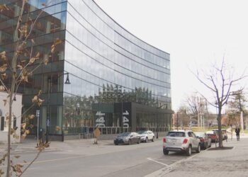 N.B പെൻഷൻ ഫണ്ട് മാനേജർമാർക്കെതിരെ സാമ്പത്തിക ക്രമക്കേട് ആരോപണം: ഓഹരി ഉടമകൾ കോടതിയിലേക്ക്