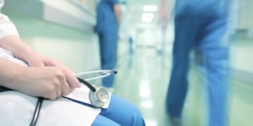 niagara-mpps-slam-hospital