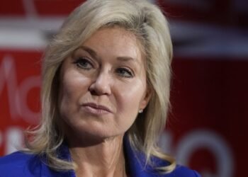 ഒന്റാറിയോ ലിബറൽ പാർട്ടി നേതൃസ്ഥാനം ഒഴിഞ്ഞു ബോണി ക്രോംബി; രാജി ഉടൻ