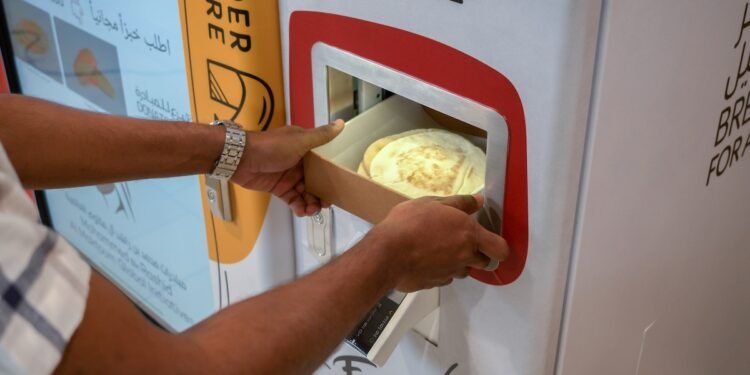 ഭക്ഷ്യസുരക്ഷയിൽ പുത്തൻ ലക്ഷ്യങ്ങളുമായി യുഎഇ; 'സീറോ ഹംഗർ' പദ്ധതിയിലേക്ക് കുതിച്ച് രാജ്യം 1 bread for all