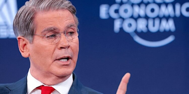 റഷ്യൻ എണ്ണ ഇറക്കുമതി കുറച്ചു; ഇന്ത്യയ്ക്കുമേലുള്ള നികുതി പകുതിയാക്കാൻ അമേരിക്ക തയ്യാറെന്ന് ട്രഷറി സെക്രട്ടറി 1 റഷ്യൻ എണ്ണ ഇറക്കുമതി കുറച്ചു; ഇന്ത്യയ്ക്കുമേലുള്ള നികുതി പകുതിയാക്കാൻ അമേരിക്ക തയ്യാറെന്ന് ട്രഷറി സെക്രട്ടറി