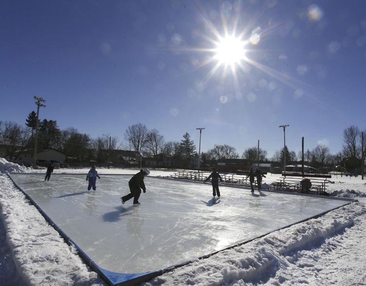 winter-activities-niagara