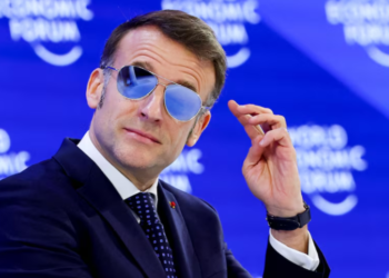 Macron says: we don't give in to bullies