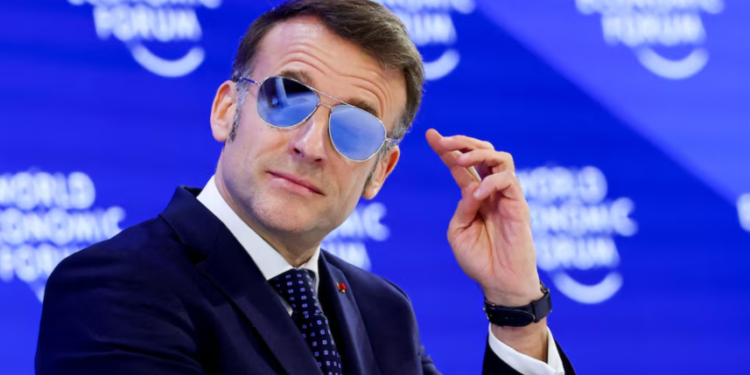 Macron says: we don't give in to bullies