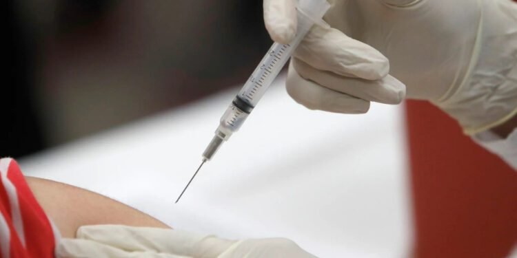 അതിർത്തി കടന്ന് H3N2 വൈറസ്; അമേരിക്കയിലും കാനഡയിലും ഫ്ലൂ ബാധിതരുടെ എണ്ണം കുത്തനെ ഉയരുന്നു 1 injuction