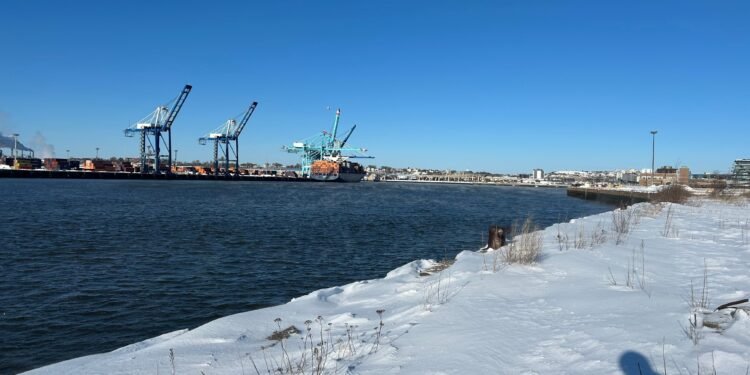 അന്താരാഷ്ട്രവിപണി ലക്ഷ്യമിട്ട് ഒന്റാരിയോയും ന്യൂ ബ്രൺസ്‌വിക്കും കൈകോർക്കുന്നു; കയറ്റുമതിയിൽ വൻ മുന്നേറ്റം
