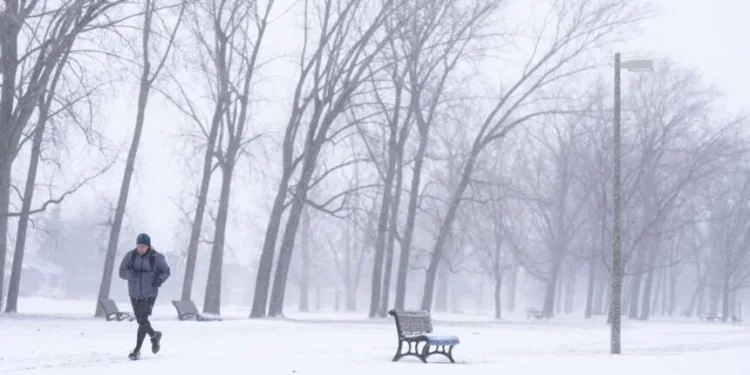 കാനഡയിൽ അതിശൈത്യവും കനത്ത മഞ്ഞുവീഴ്ചയും; വിവിധ പ്രവിശ്യകളിൽ അതീവ ജാഗ്രതാനിർദ്ദേശം 1 weather-alerts