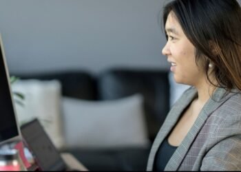 വീട്ടിലിരുന്ന് കനേഡിയൻ കമ്പനികളുമായി നേരിട്ട് സംവദിക്കാം; തൊഴിൽ മേളയിലേക്ക് ഇപ്പോൾ രജിസ്റ്റർ ചെയ്യാം, അപേക്ഷിക്കേണ്ടത് ഇങ്ങനെ 1 connect-foreign-workers