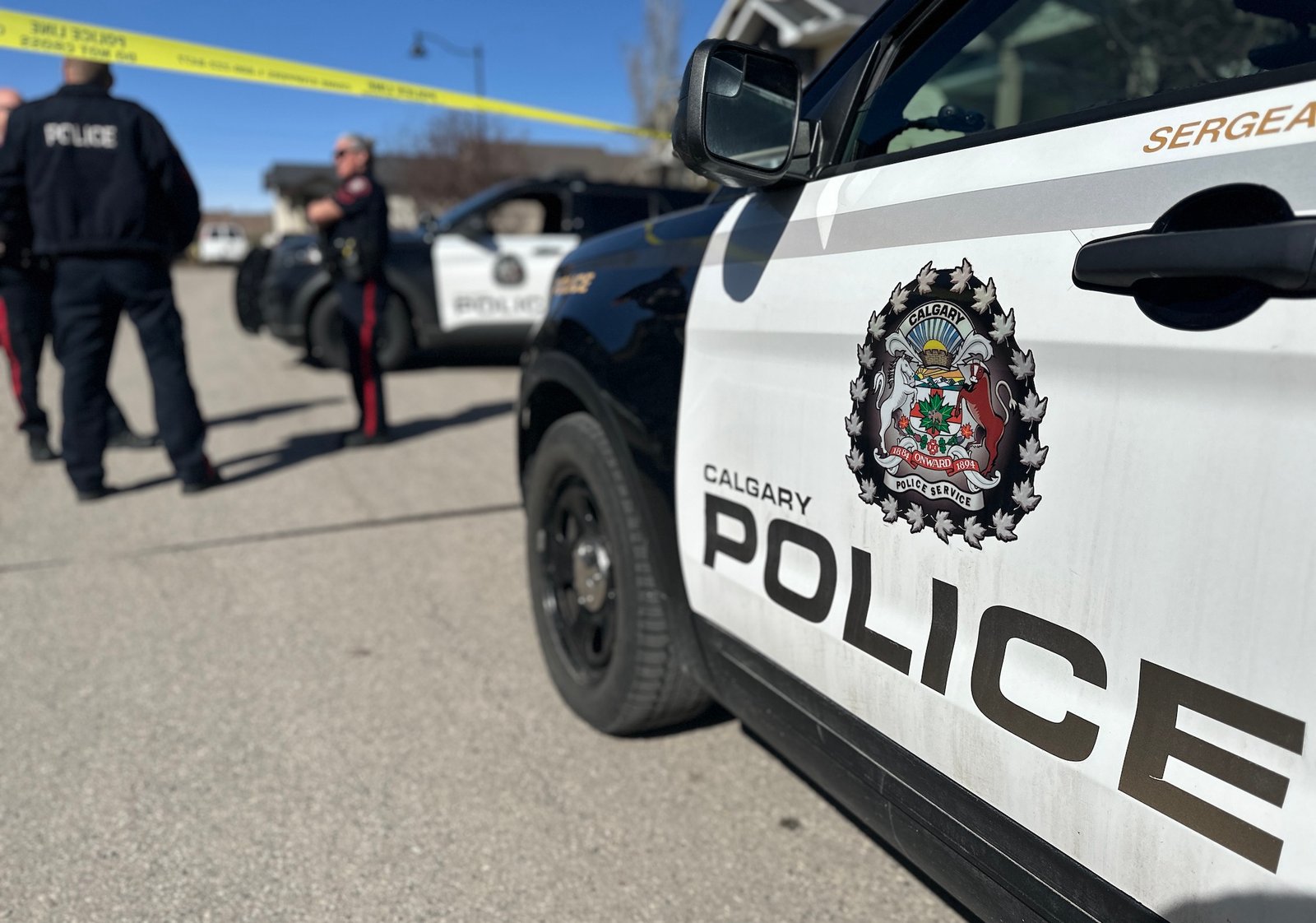 calgary police car