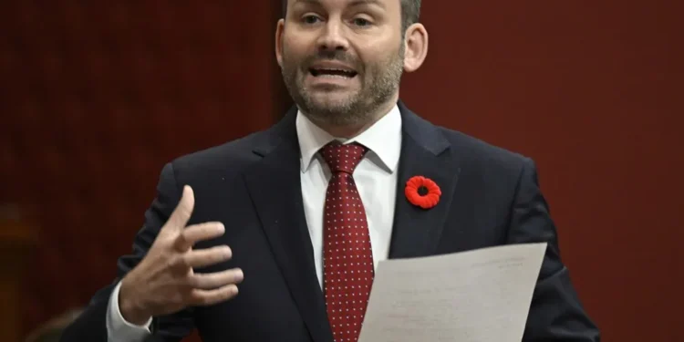 ക്യുബെക്ക് കാനഡയിൽ നിന്ന് വേർപെട്ടാൽ പാസ്പോർട്ട് നഷ്ടപ്പെടുമോ? ആശങ്കകൾക്ക് മറുപടിയുമായി പാർട്ടി ക്യുബെക്കോയിസ് 1 ക്യുബെക്ക് കാനഡയിൽ നിന്ന് വേർപെട്ടാൽ പാസ്പോർട്ട് നഷ്ടപ്പെടുമോ? ആശങ്കകൾക്ക് മറുപടിയുമായി പാർട്ടി ക്യുബെക്കോയിസ്