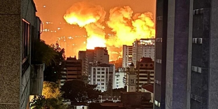 വെനസ്വേലയിൽ യുഎസ് വ്യോമാക്രമണം; കാരക്കാസ് നഗരത്തിൽ ഉഗ്രസ്ഫോടനങ്ങൾ, അടിയന്തരാവസ്ഥ പ്രഖ്യാപിച്ച് മദൂറോ