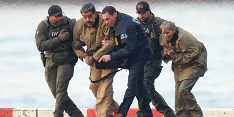 ‘ഞാൻ നിരപരാധി, ഇപ്പോഴും പ്രസിഡന്റാണ്’; തടവുകാരുടെ വേഷത്തിൽ മാൻഹാട്ടൻ കോടതിയിൽ നിക്കോളാസ് മഡൂറോ