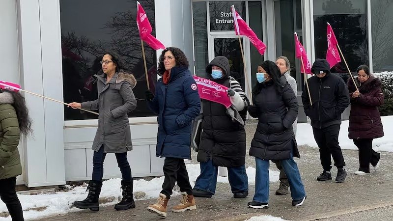 അഞ്ച് ദിവസത്തെ ഓഫീസ് ജോലി നിർബന്ധമാക്കി; ഒന്റാറിയോയിൽ സർക്കാർ ജീവനക്കാരുടെ പ്രതിഷേധം