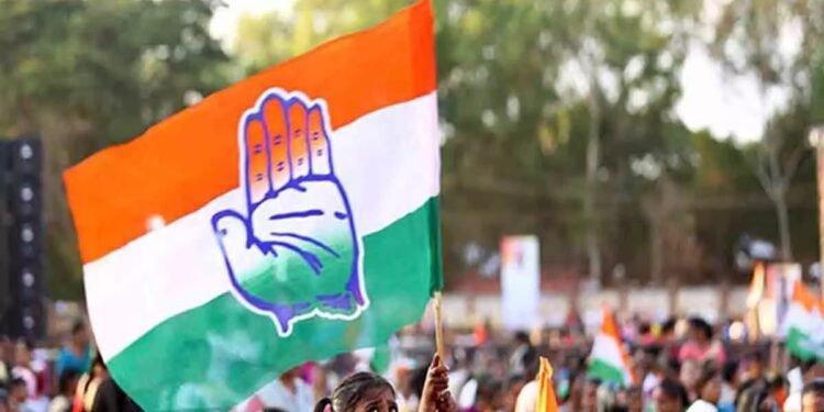 നിയമസഭാ തെരഞ്ഞെടുപ്പ്: കോൺഗ്രസ് എംപിമാർക്ക് മത്സരിക്കാൻ അനുമതി നൽകിയേക്കില്ല 1 നിയമസഭാ തെരഞ്ഞെടുപ്പ്: കോൺഗ്രസ് എംപിമാർക്ക് മത്സരിക്കാൻ അനുമതി നൽകിയേക്കില്ല