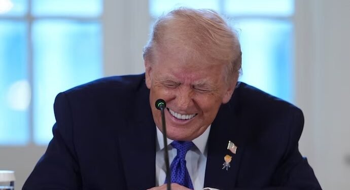 'വെനിസ്വേലയുടെ ആക്ടിംഗ് പ്രസിഡൻ്റ്'; ട്രൂത്ത് സോഷ്യലിൽ പുതിയ അവകാശവാദവുമായി ഡൊണാൾഡ് ട്രംപ് 1 ‘വെനിസ്വേലയുടെ ആക്ടിംഗ് പ്രസിഡൻ്റ്’; ട്രൂത്ത് സോഷ്യലിൽ പുതിയ അവകാശവാദവുമായി ഡൊണാൾഡ് ട്രംപ്