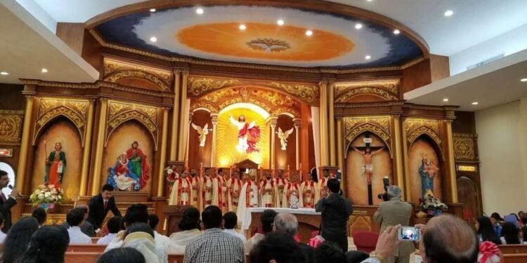 വിശ്വാസത്തിന് മേൽ കരിനിഴൽ; കാനഡയിൽ സീറോ മലബാർ പള്ളിയിൽ മോഷണവും നാശനഷ്ടങ്ങളും, ഞെട്ടലോടെ മലയാളി സമൂഹം 1 Syro-Malabar church in Canada