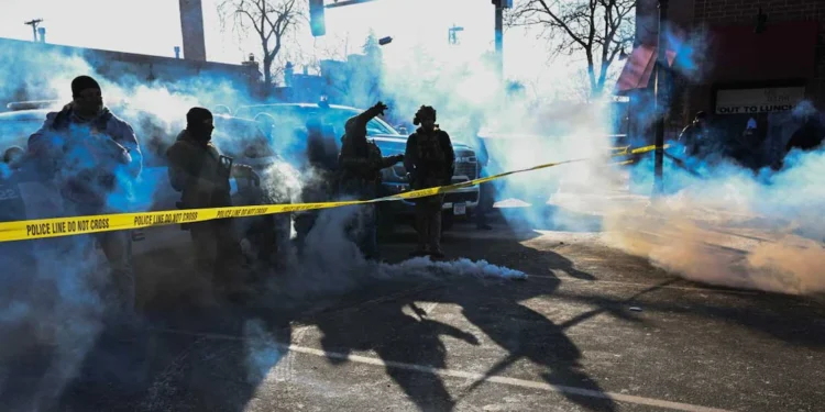 മിനസോടയിൽ വീണ്ടും വെടിവെപ്പ്; കുടിയേറ്റക്കാരൻ കൊല്ലപ്പെട്ടു, സ്വയം പ്രതിരോധമെന്ന് ഉദ്യോഗസ്ഥർ; വ്യാപക പ്രതിഷേധം 1 minnesota-protest
