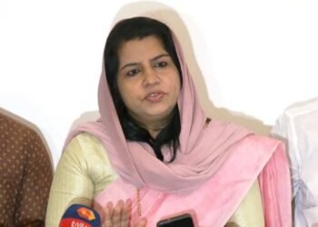 twenty20-rebellion-raseena-pareeth-joins-congress-nda-alliance-protest