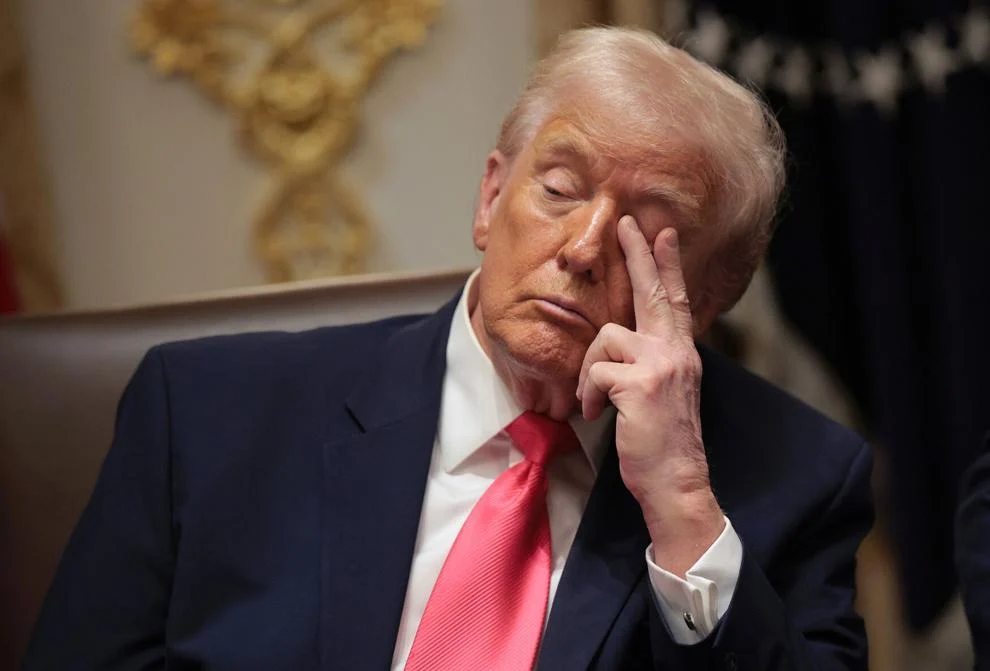 കൈകളിൽ ചതവുകൾ, പരസ്പര ബന്ധമില്ലാത്ത സംസാരം, കാലിലെ മുടന്ത്; മാസങ്ങൾക്കുള്ളിൽ മരണം?; ട്രംപിൻ്റെ ആരോഗ്യ സ്ഥിതിയിൽ ഞെട്ടിക്കുന്ന വിവരം പുറത്ത്