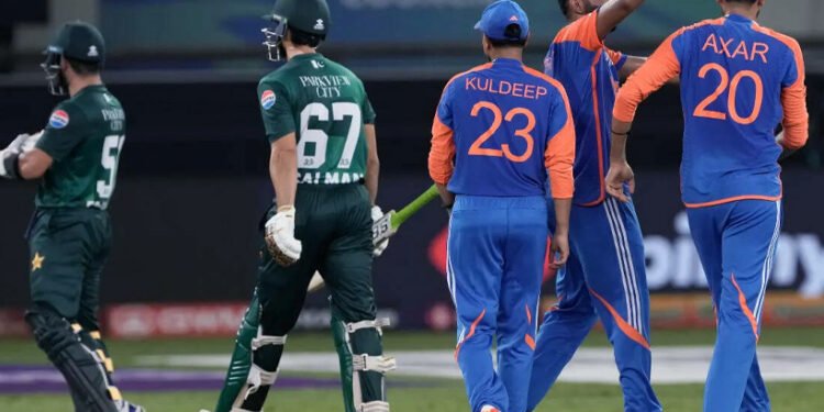 316 കോടി പോകും, ഒപ്പം ആഗോള വിലക്കും! ഇന്ത്യയുമായുള്ള പോരാട്ടം ബഹിഷ്കരിച്ചാൽ പാകിസ്ഥാൻ ക്രിക്കറ്റ് ബോർഡ് പൂട്ടേണ്ടി വരുമോ? 1 pak