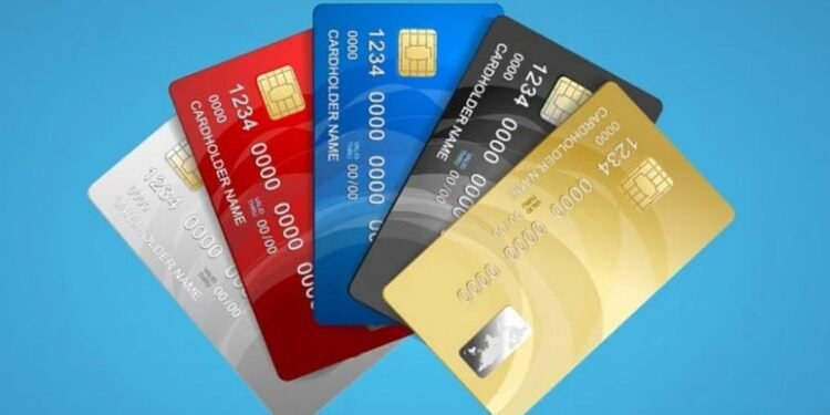 കാനഡയിൽ നാലിൽ ഒരാൾ തട്ടിപ്പിനിരയാകുന്നതായി സർവേ; ഭീഷണിയായി ബാങ്ക്-ക്രെഡിറ്റ് കാർഡ് തട്ടിപ്പുകൾ 1 credit cards